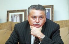 وزير السكنى والتعمير 