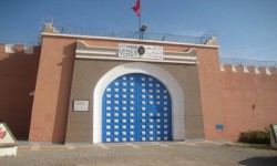 نزلاء سجن 