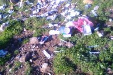 نفايات طبية تهدد سلامة تلاميذ 