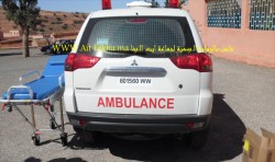 سيارة إسعاف بـ