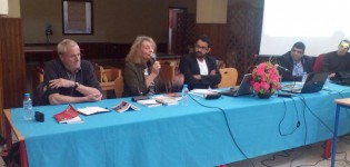 بلجيكيون يشاركون في قافلة المؤلفات بتيزنيت بلجيكيون يشاركون في قافلة المؤلفات بتيزنيت