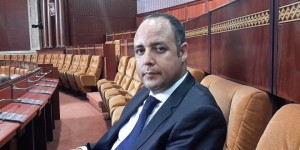 بنحمزة ينبه جطو إلى نقطة في فضيحة تجهيز إقامة عامل سيدي افني بـ360 مليون